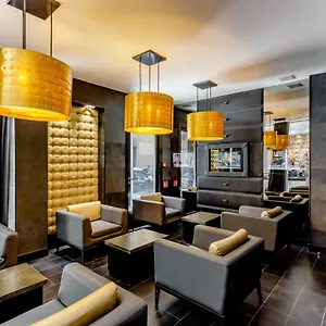 Hotell L'adresse ***